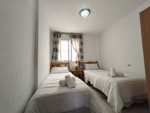 Huoneisto, 2 makuuhuonetta, tupakointi sallittu, parveke | 2 makuuhuonetta