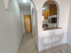 Lejlighed - 2 soveværelser - ryger - balkon | Interiør