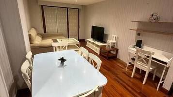 Apartment, 4 Bedrooms, Accessible, Smoking | Kemudahan bilik