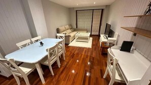 Apartment, 4 Schlafzimmer, barrierefrei, Raucher | Zimmerausstattung