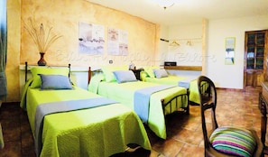 House, 2 Bedrooms, Terrace, Garden View | 2 bedrooms - Casita Bellavista With Great Views in Mozaga (Teguise)