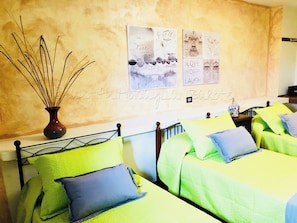 Casa, 2 habitaciones, terraza, vistas al jardín | 2 dormitorios
