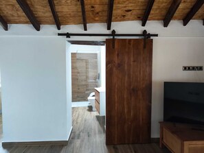 House, 1 Bedroom, Smoking, Patio | Bathroom