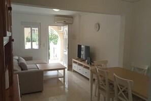 Bungalow, 2 chambres, accessible aux personnes à mobilité réduite, fumeur | Intérieur