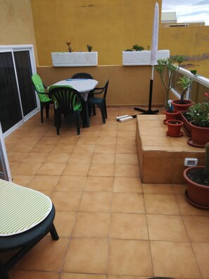 Apartamento, 2 quartos, para fumantes, sacada | Sacada
