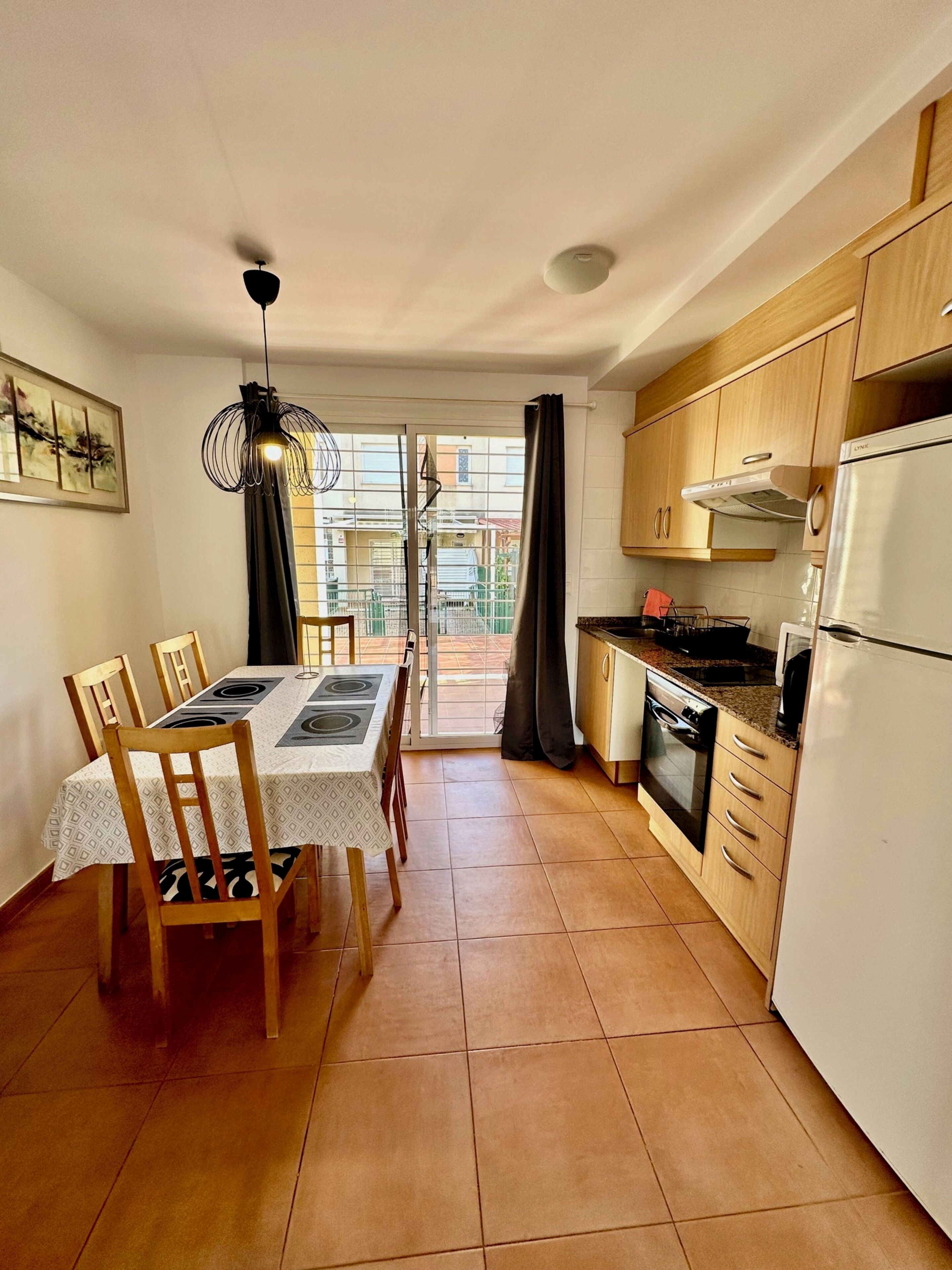 Apartment, 2 Bedrooms, Smoking | Dining room