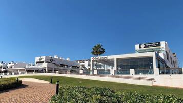 Apartment, 2 Bedrooms, Balcony, Mountain View | Exterior