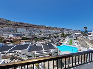 Apartamento, 1 habitación, fumadores, balcón | Piscina | Una piscina al aire libre