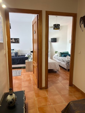 Dormitorio compartido, 1 habitación, patio, vistas al jardín | 1 dormitorio