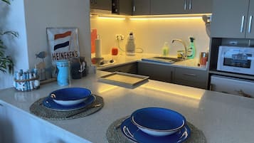 Studio, Multiple Bedrooms, Balcony, City View | Interior