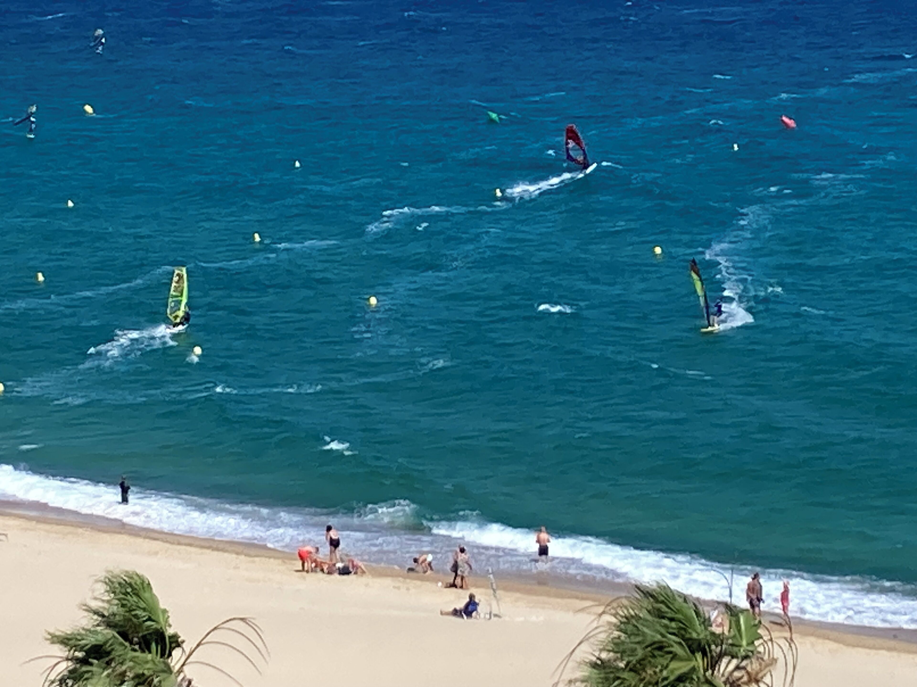 Estudi, diversos dormitoris, balcó, vistes a la ciutat | Exterior
