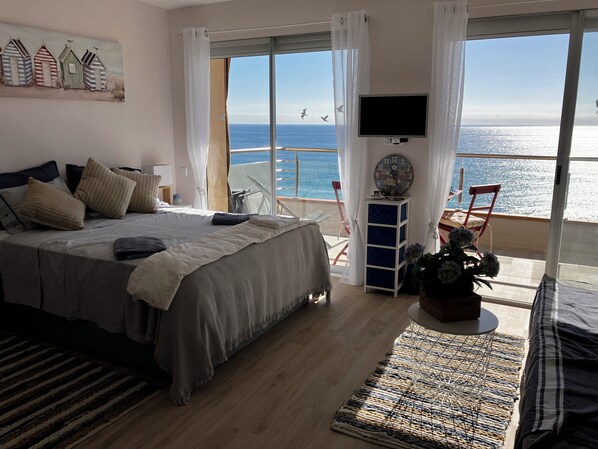 Studio, Multiple Bedrooms, Balcony, City View