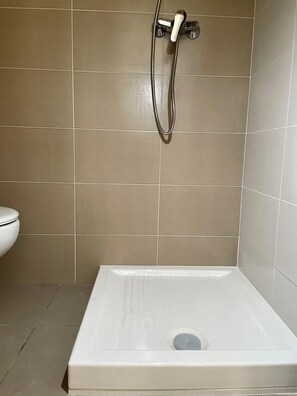 Apartamento, 3 habitaciones, vistas a la montaña | Baño