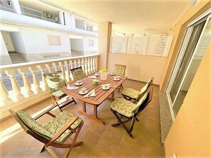Apartment, 2 Bedrooms, Balcony | Dining