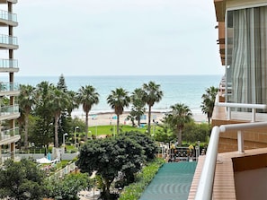 Apartamento, 2 quartos, sacada, vista para o oceano | Sacada
