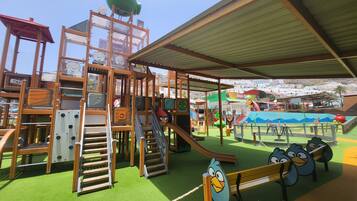 House, 3 Bedrooms, Smoking, Balcony | Exterior