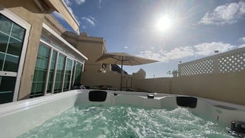 House, 3 Bedrooms, Smoking, Balcony | Terrace/patio