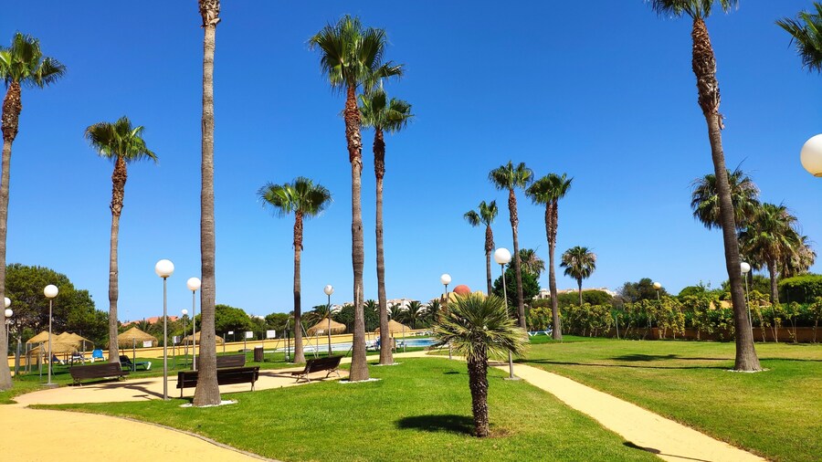 2 Bedroom 2 Bedroom Apartment With Swimming Pool