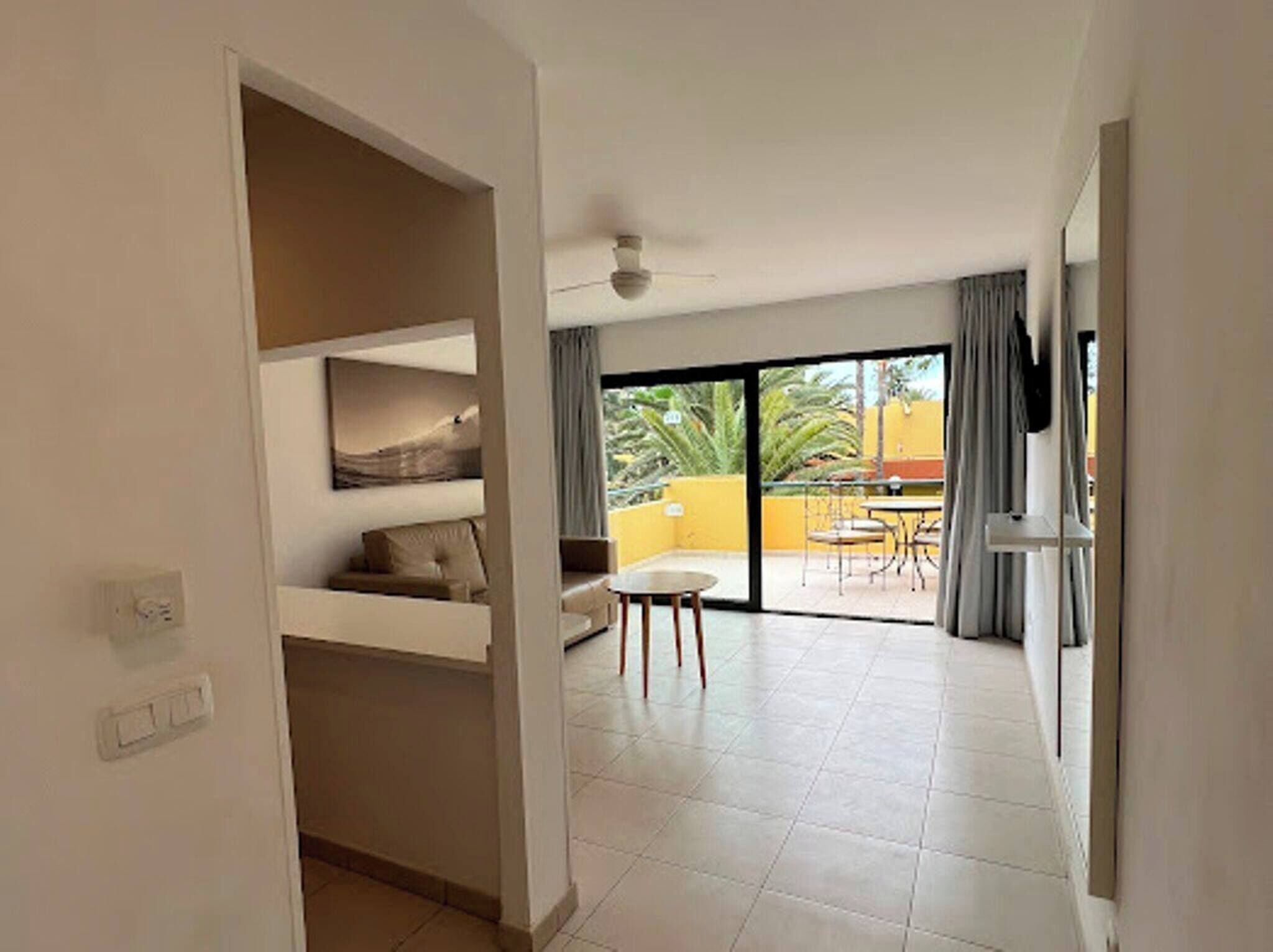 Apartamento, varias habitaciones, fumadores, balcón | Interior