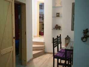 Apartment, 2 Bedrooms, Patio, Garden View | Dining - Stunning Vacation Rental in Cáceres, España (Cáceres)