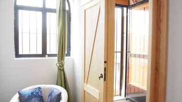Apartament, 2 dormitoris, pati, vistes al jardí | Sala d'estar