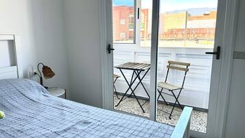 Căn hộ, 2 phòng ngủ, hút thuốc, ban công | 2 phòng ngủ