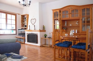 Dining - Anchor House 5 min From the sea (Torrevieja)