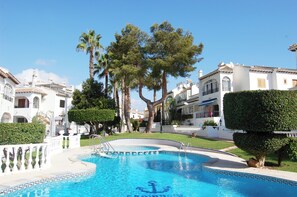 House, 2 Bedrooms, Patio, Garden View | Pool | Outdoor pool - Anchor House 5 min From the sea (Torrevieja)