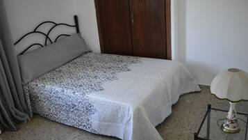 House, 4 Bedrooms, Accessible, Smoking | 4 bilik tidur