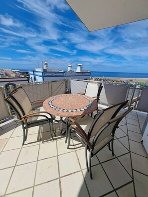 Appartement, 2 slaapkamers, roken | Buiten dineren