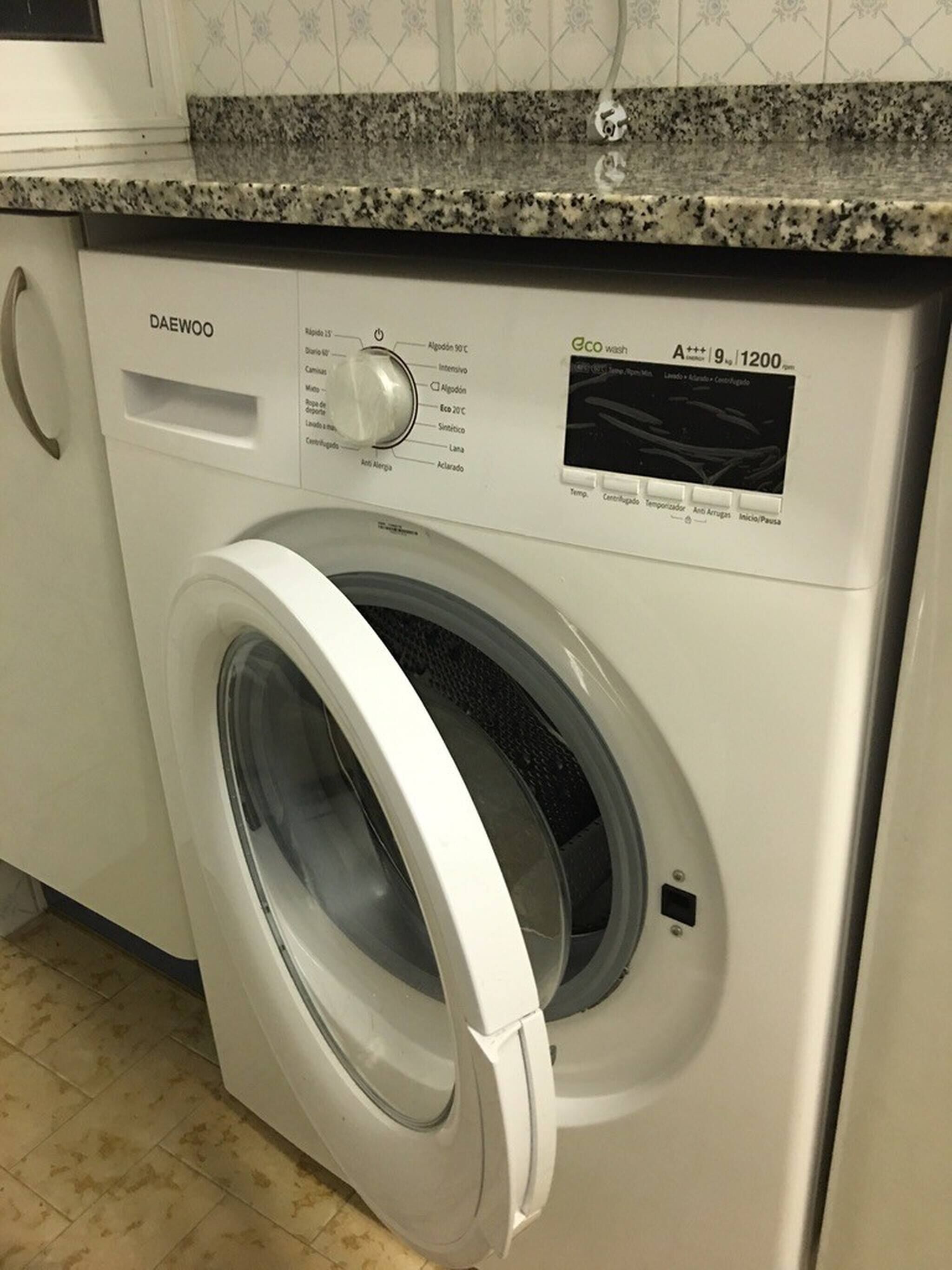 Apartment, 3 Bedrooms, Accessible, Balcony | Interior