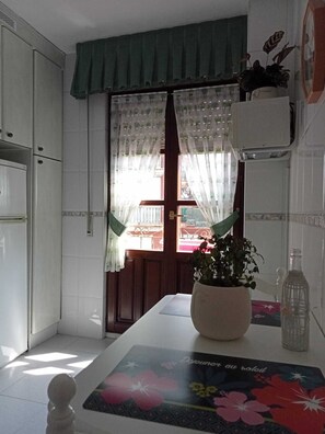Appartamento, 2 camere da letto, balcone, vista giardino | Interni