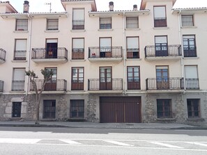 Appartamento, 2 camere da letto, balcone, vista giardino | Esterni