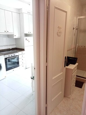 Apartment, 2 Schlafzimmer, Balkon, Gartenblick | Eigene Küche