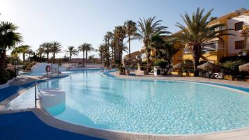 Apartment, 2 Bedrooms, Terrace, Ocean View | Pool | Outdoor pool