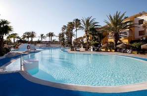 Apartment, 2 Bedrooms, Terrace, Ocean View | Pool | Outdoor pool - Lovely 2 Bedroom Apartment With Pool (Roquetas de Mar)