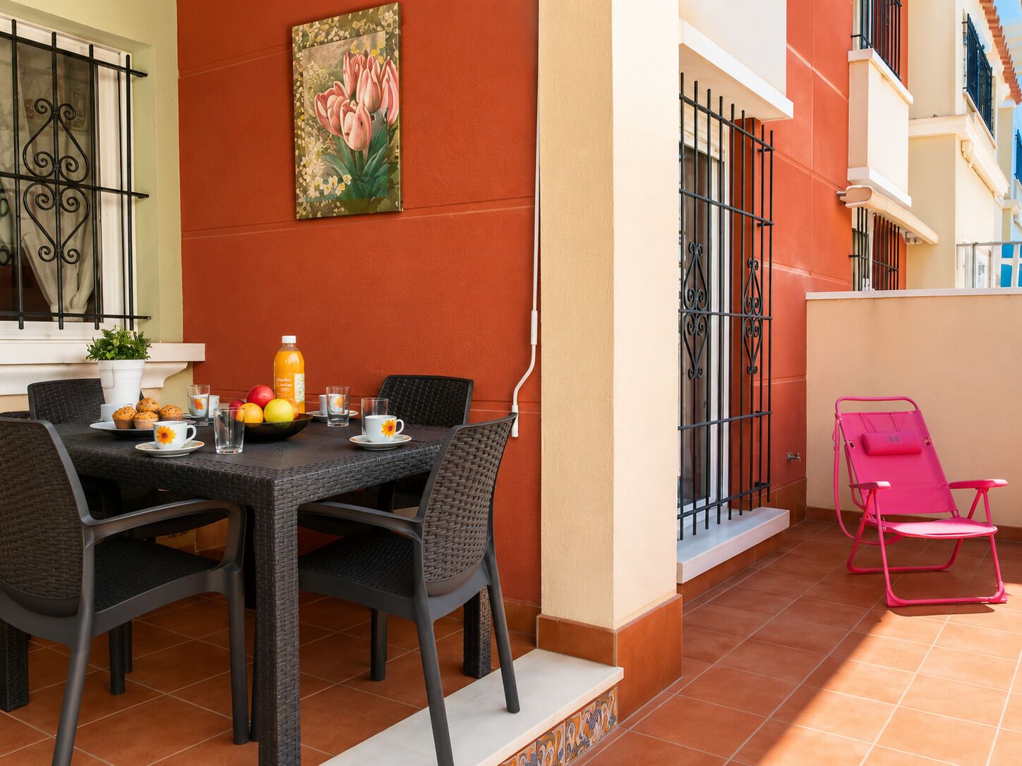 Huoneisto, 2 makuuhuonetta, patio | Ruokasali