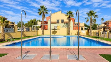 Appartement, 2 chambres, patio | Piscine
