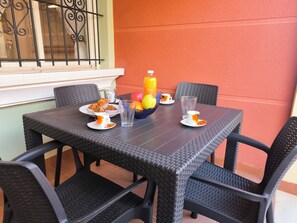 Exterior - Beach & Pool Av Mancha (Torrevieja)