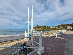 Departamento, 2 habitaciones, vista al jardín | Playa