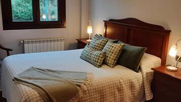 Apartment, 2 Bedrooms, Garden View | 3 bedrooms