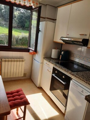 Interior - Sellamante2 Cozy and Stylish Apartment (Ribadesella)
