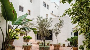 Apartment, 2 Bedrooms, City View | Front of property