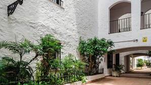 Apartment, 2 Bedrooms, City View | Exterior