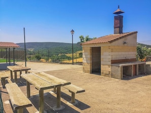 House, 5 Bedrooms, Smoking, Balcony | BBQ/picnic Area
