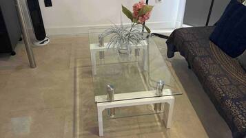 Room, 1 Bedroom, Smoking, Patio | Living area