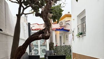 Room, 1 Bedroom, Smoking, Patio | Exterior