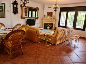 Villa, 6 Bedrooms, Smoking, Private Pool | Living room - Villa With Pool, air Conditioning and Wi-fi (Villamena)