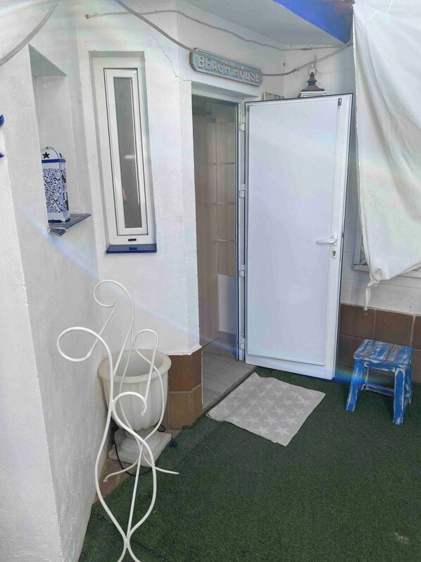 Room, 1 Bedroom, Accessible, Smoking | Interior - Gobeach Small Studio 8sq Completely Inde (Mairena del Aljarafe)