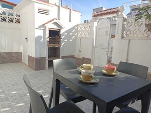 Maison, 2 chambres, fumeurs, patio | Extérieur